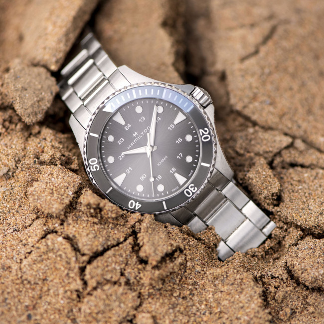 HAMILTON KHAKI NAVY SCUBA QUARZO QUADRANTE GRIGIO H82211181	